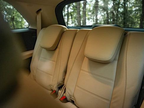 Used 2023 Mercedes-Benz GLS 450 4MATIC image 17