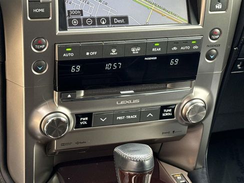 Used 2019 Lexus GX 460 Premium image 26