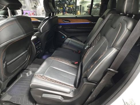 Used 2021 Jeep Grand Cherokee L Summit AWD/4WD image 13