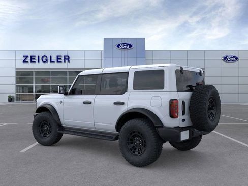 New 2026 Ford Bronco Outer Banks w/ Sasquatch Package image 4