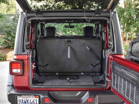 Used 2022 Jeep Wrangler Rubicon image 23