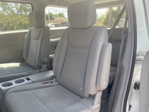 Used 2015 Nissan Quest S FWD image 14