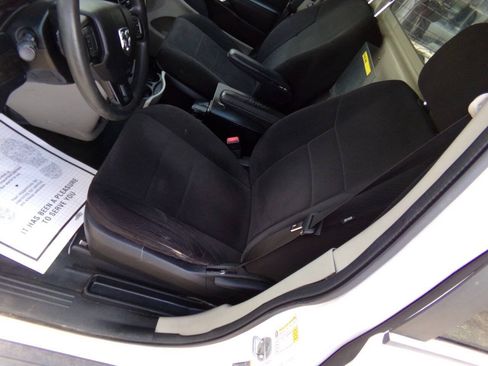 Used 2013 RAM C/V Tradesman FWD image 12