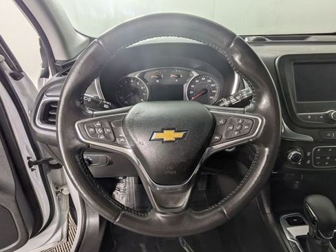Used 2022 Chevrolet Equinox LT image 17