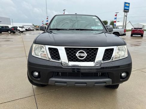 Used 2015 Nissan Frontier SV w/ SV Value Truck Package AWD/4WD image 22