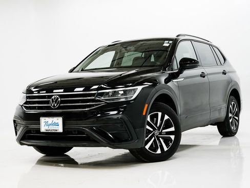 Used 2022 Volkswagen Tiguan S image 1