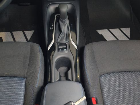 Used 2022 Toyota Corolla SE image 16