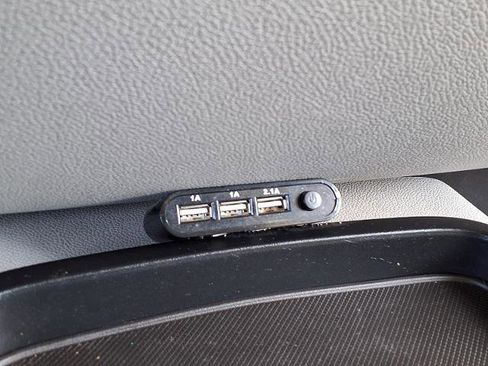 Used 2009 GMC Sierra 1500 SLE w/ Texas Edition image 7