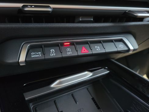 New 2026 Audi Q3 quattro 2.0T AWD/4WD image 27