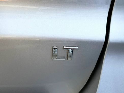 Used 2017 Chevrolet Traverse LT AWD/4WD image 45