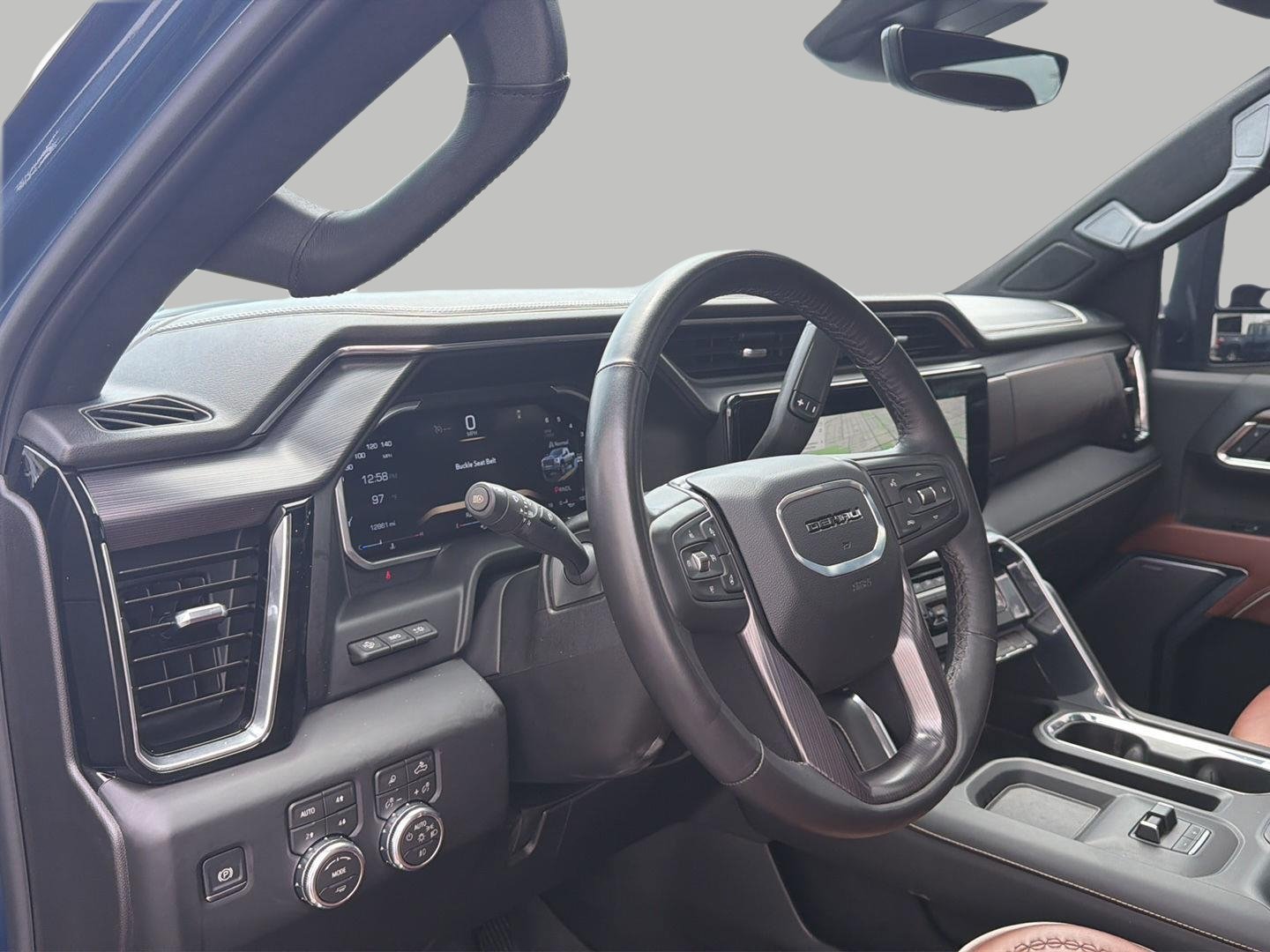 Used 2026 GMC Sierra 3500 Denali Ultimate AWD/4WD image 24