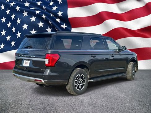 Certified 2024 Ford Expedition Max XLT image 9