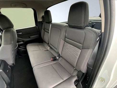 Used 2023 Nissan Frontier SV image 24