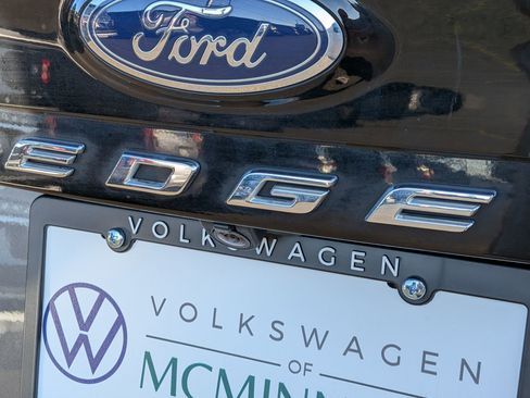 Used 2021 Ford Edge SE image 27