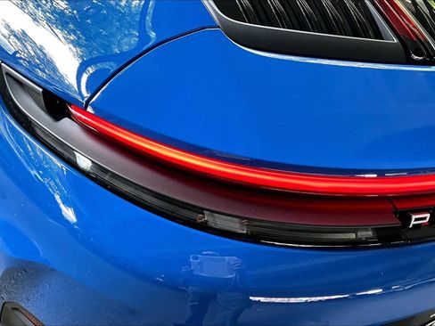 Used 2025 Porsche 911 Carrera RWD image 28