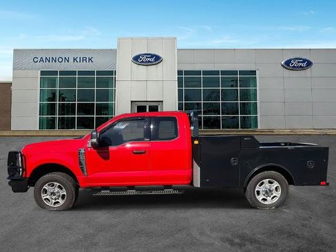 Certified 2025 Ford F350 XLT w/ FX4 Off-Road Package AWD/4WD image 4