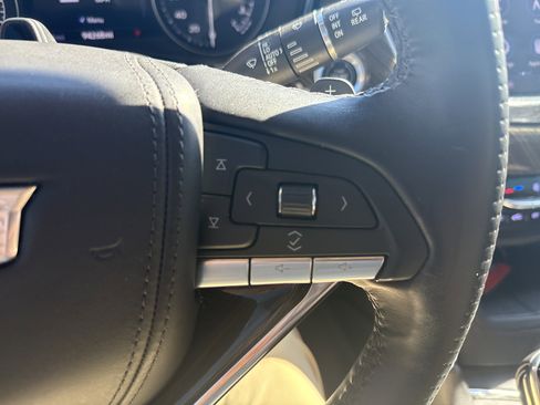 Used 2022 Cadillac XT6 Premium Luxury w/ Platinum Package image 22