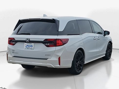 Used 2025 Honda Odyssey Sport-L image 9