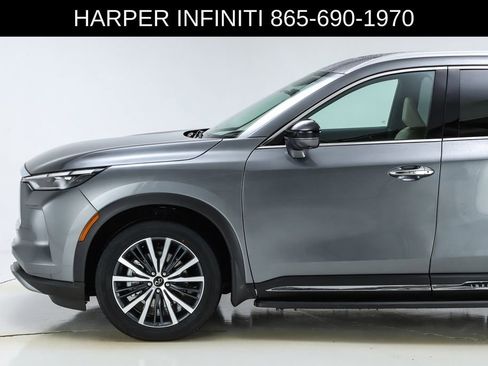 Used 2025 INFINITI QX60 Sensory w/ Vision Package AWD/4WD image 3
