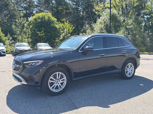 Used 2025 Mercedes-Benz GLC 300 image 13