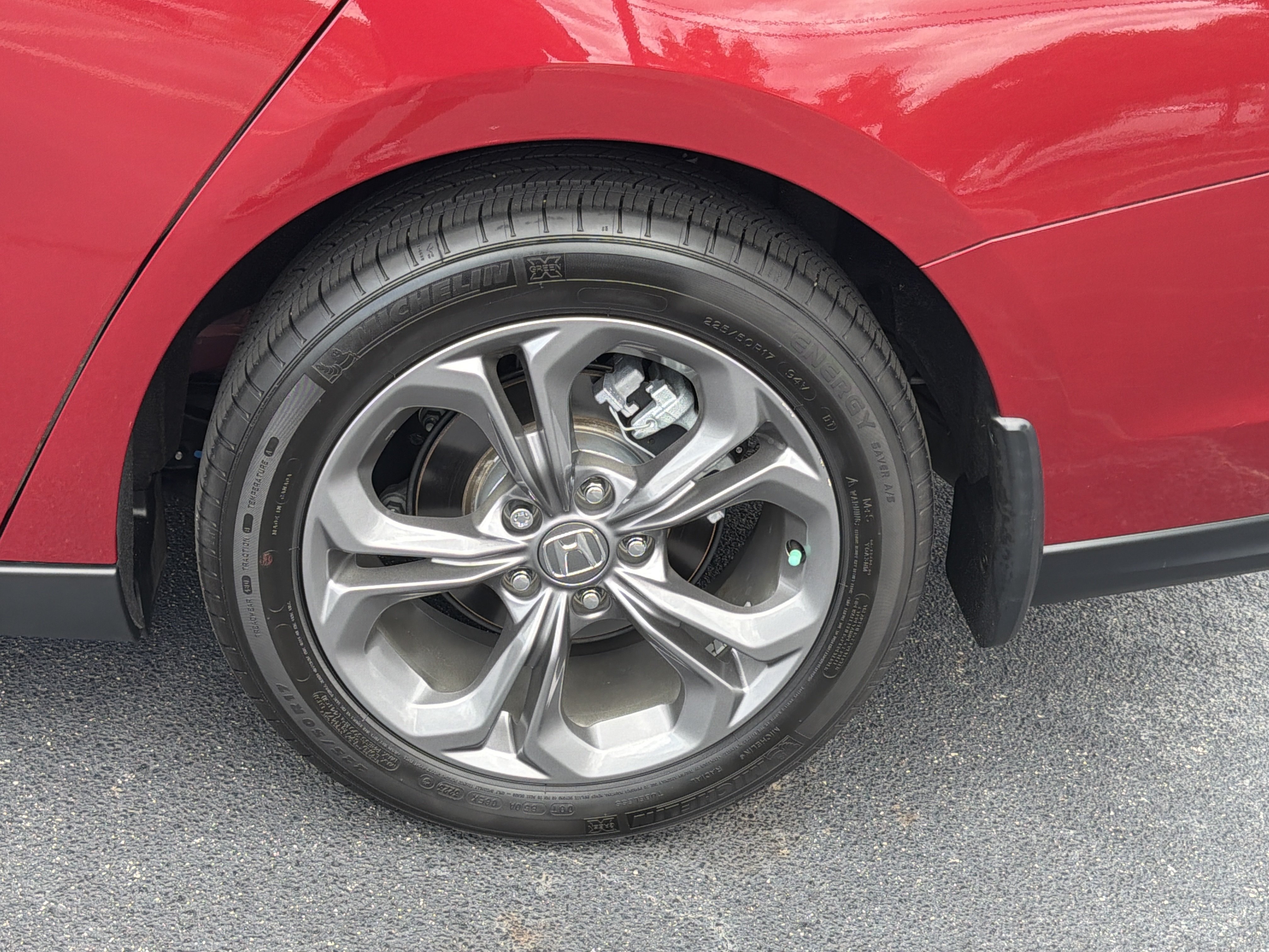 Used 2024 Honda Accord EX image 13