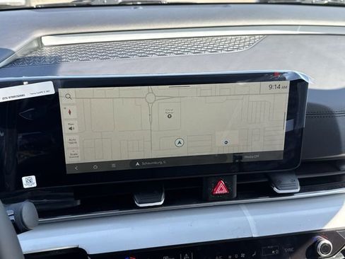 New 2026 Kia Carnival FWD image 6