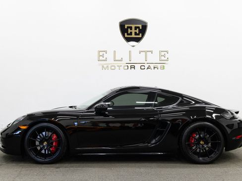 Used 2021 Porsche 718 Cayman GTS RWD image 2