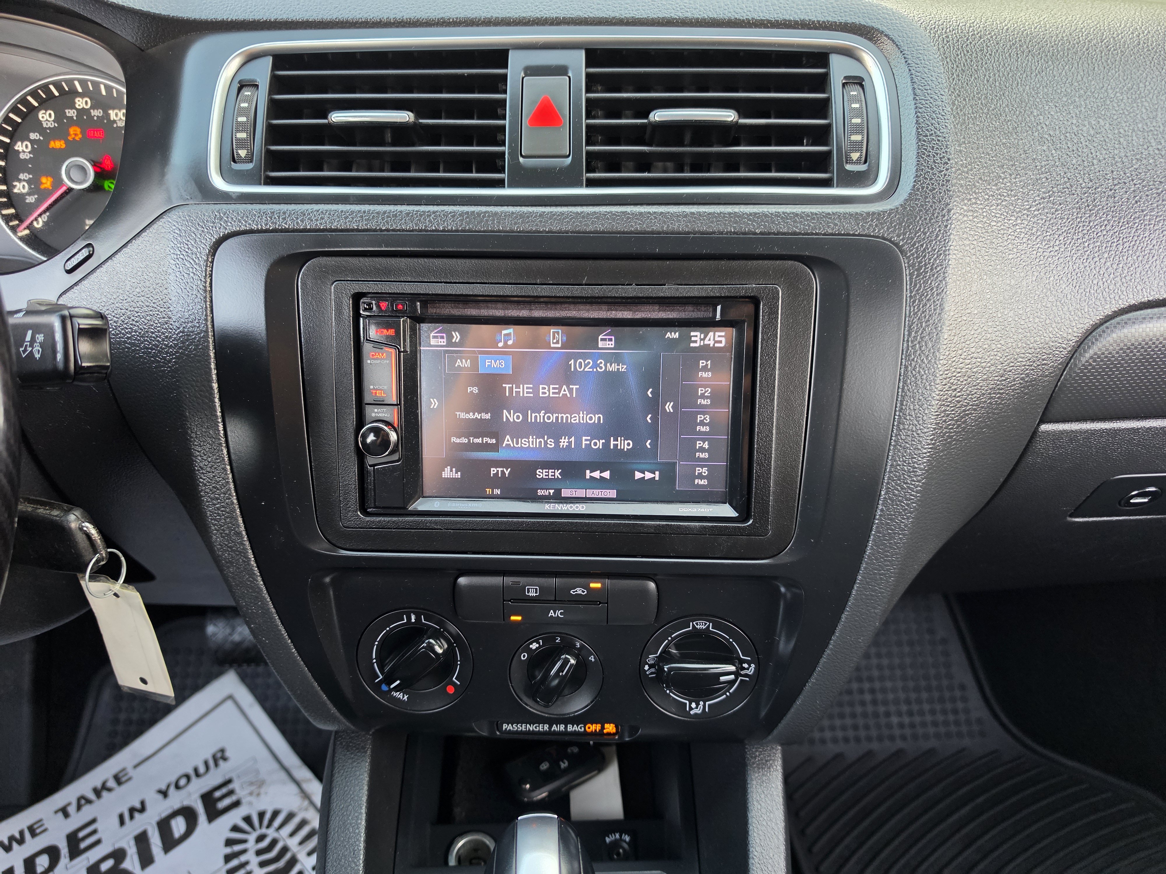 Used 2014 Volkswagen Jetta SE FWD image 31