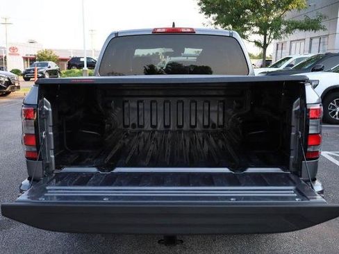 Used 2022 Nissan Frontier SV w/ Technology Package AWD/4WD image 7
