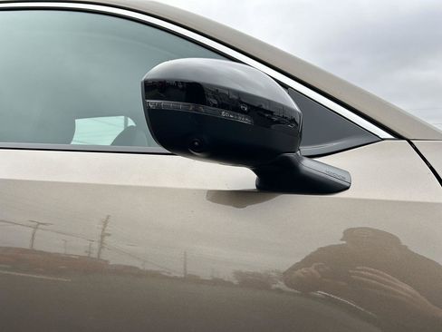 New 2026 Nissan Kicks SR w/ Cold Weather Package image 10