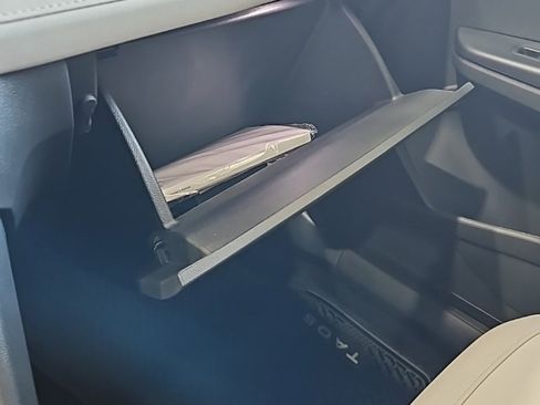 New 2026 Volkswagen Taos SE image 28