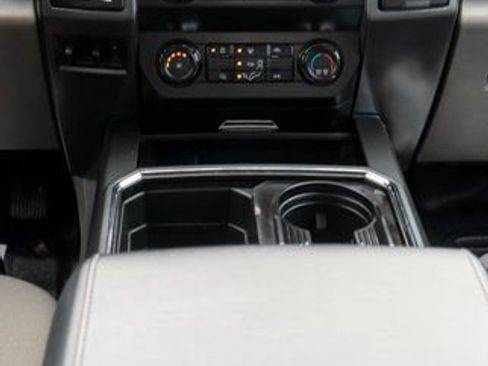 Used 2022 Ford F350 XLT w/ XLT Value Package image 12