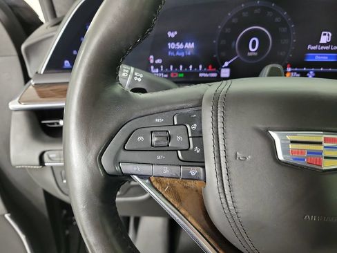 Used 2023 Cadillac Escalade Sport Platinum AWD/4WD image 23