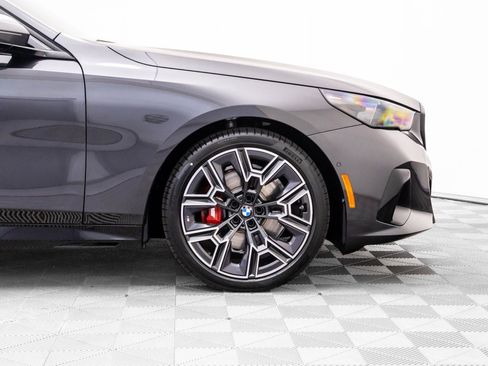 New 2026 BMW 530i xDrive w/ Executive Package image 33