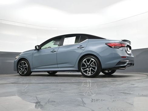 Certified 2025 Nissan Sentra SR w/ SR Premium Package image 42