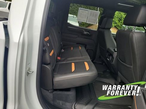 Used 2025 GMC Sierra 1500 AT4 w/ AT4 Premium Package image 17