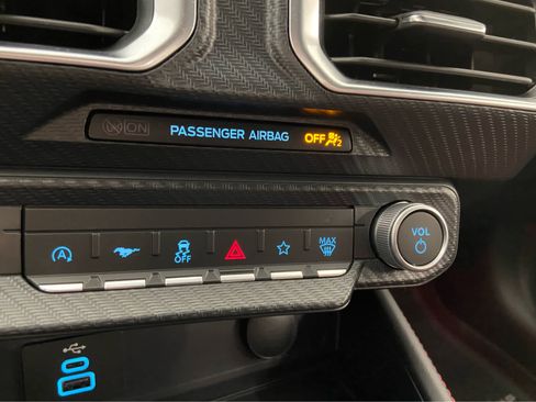 Used 2025 Ford Mustang GT Premium RWD image 30