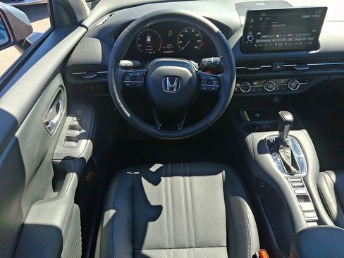 Used 2024 Honda HR-V EX-L image 11