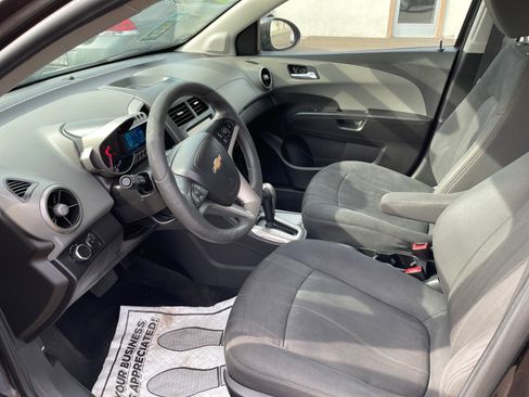 Used 2016 Chevrolet Sonic LT image 7