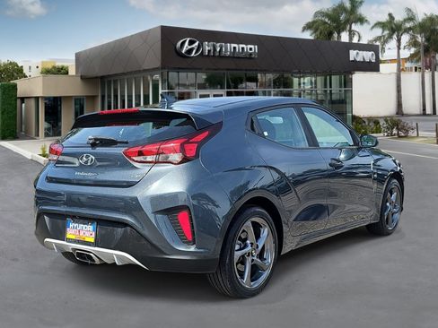 Used 2020 Hyundai Veloster 2.0 FWD image 3