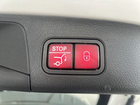 Certified 2025 Mercedes-Benz GLA 250 image 15