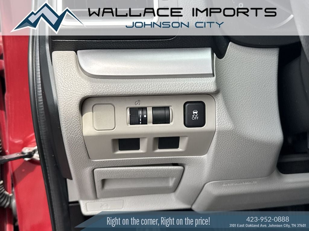 Used 2018 Subaru Forester 2.5i Premium w/ Protection Package #1 AWD/4WD image 32