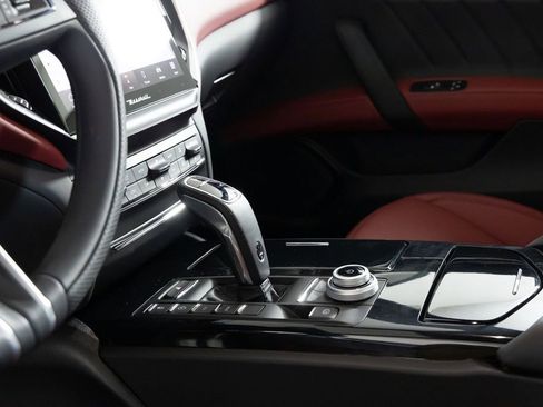 Used 2023 Maserati Ghibli GT image 6