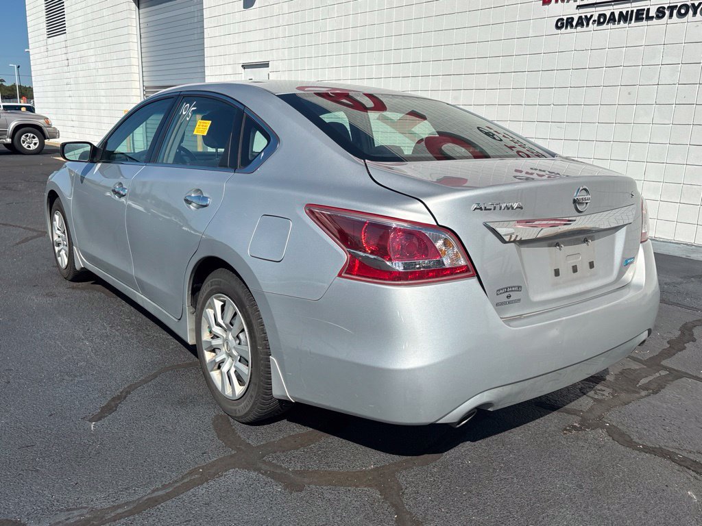 Used 2013 Nissan Altima 2.5 S FWD image 6