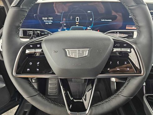 New 2025 Cadillac Lyriq Luxury image 24