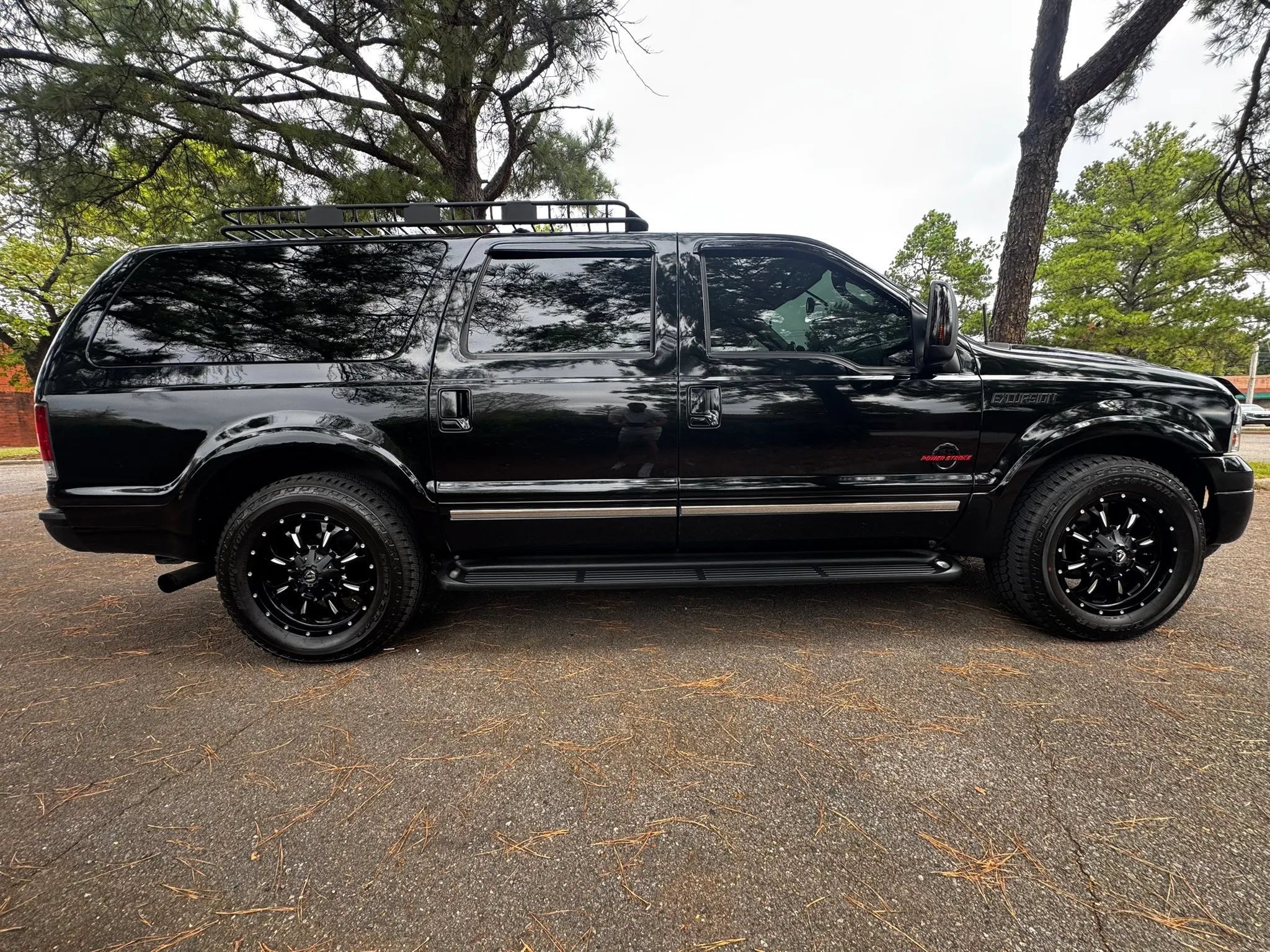 Used 2005 Ford Excursion Limited RWD image 7