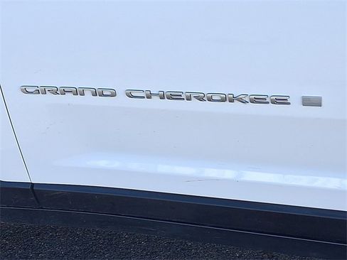 Used 2024 Jeep Grand Cherokee Limited 4xe image 37