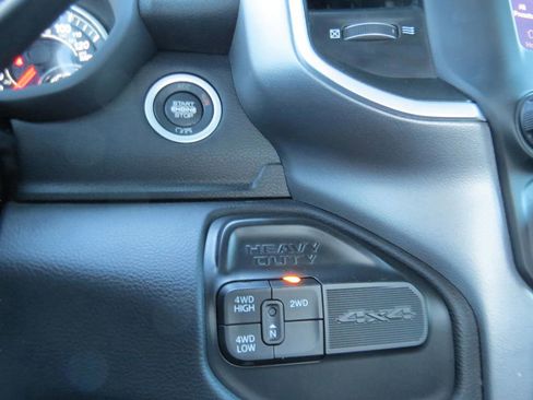 Used 2024 RAM 3500 Big Horn AWD/4WD image 30