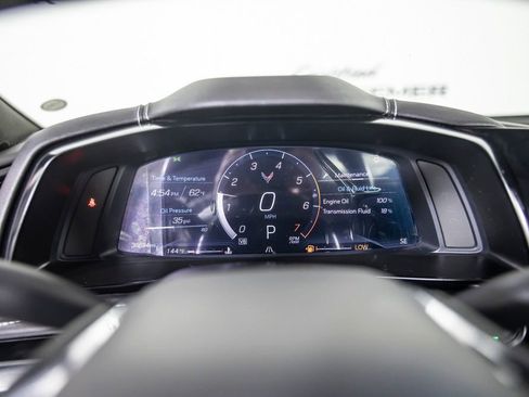 Used 2021 Chevrolet Corvette Stingray w/ Z51 Performance Package image 22