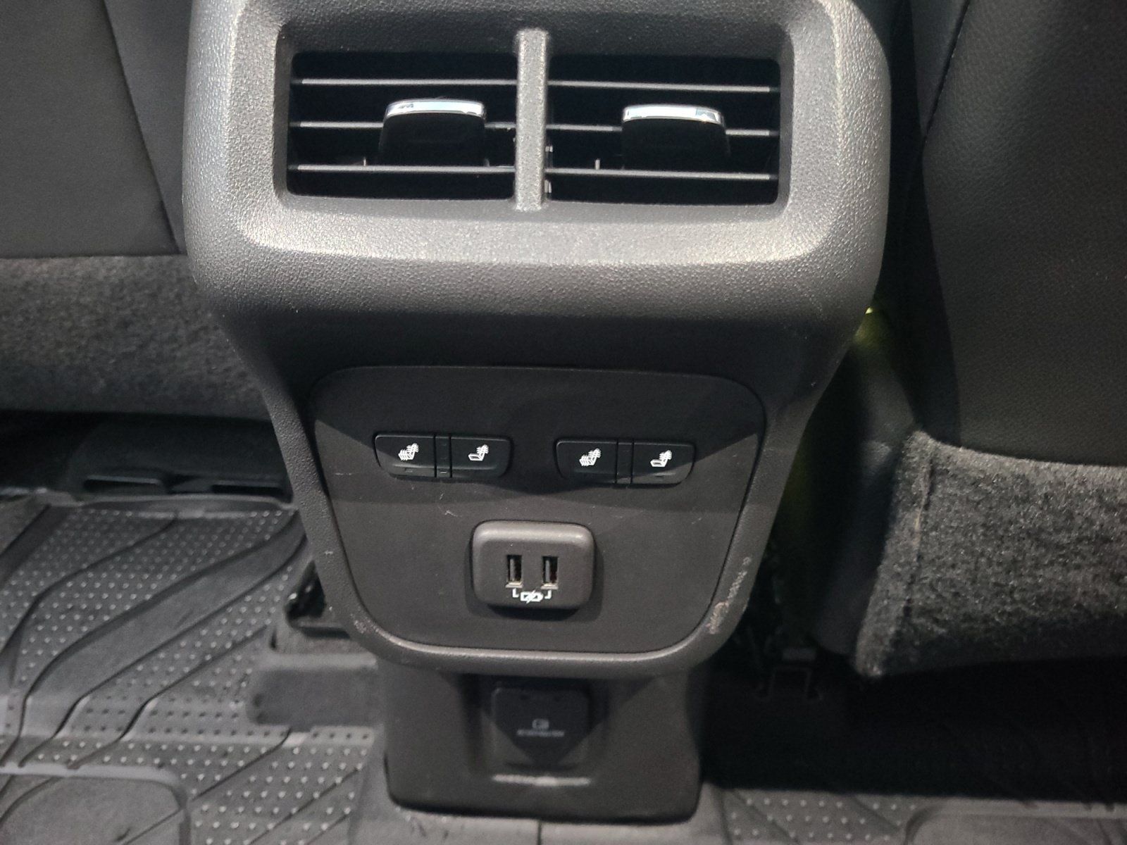 Used 2020 Chevrolet Equinox Premier AWD/4WD image 32